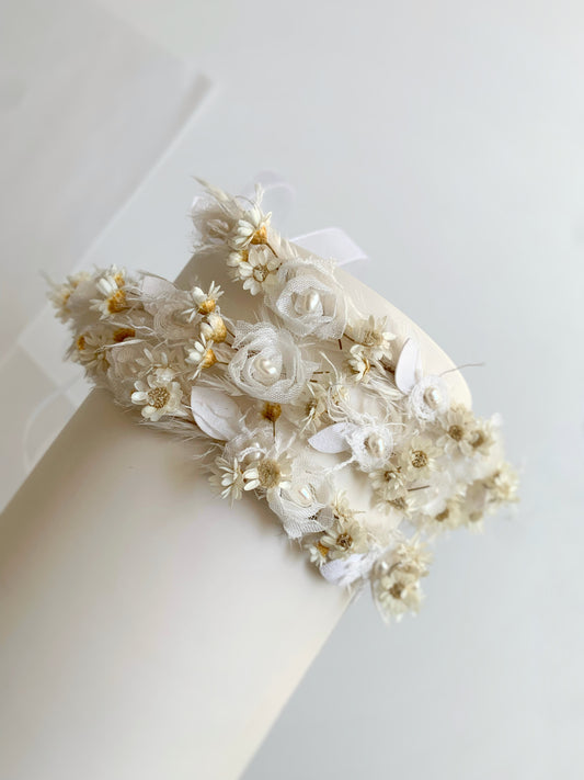 Newborn size ivory floral crown headband for baby photoshoot