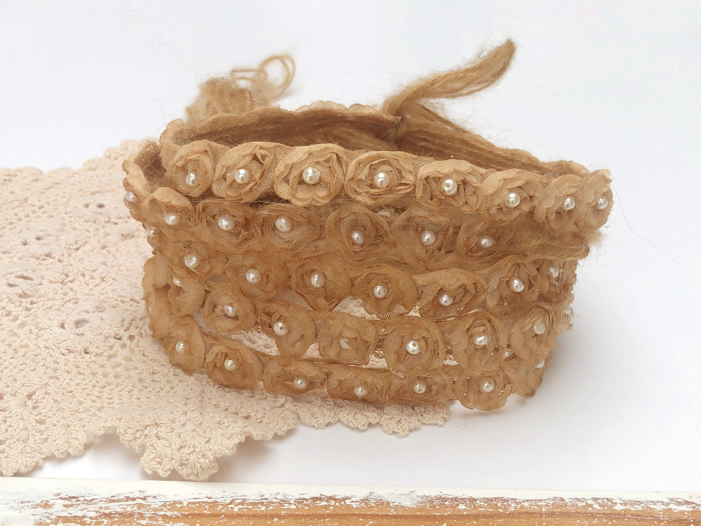 Newborn tieback floral headband, gorgeous neutral baby headband, pearl headband. - Size adjustable - Fit newborn to older child, tie at the back. Perfect newborn props accessory, sitter flower girl headband