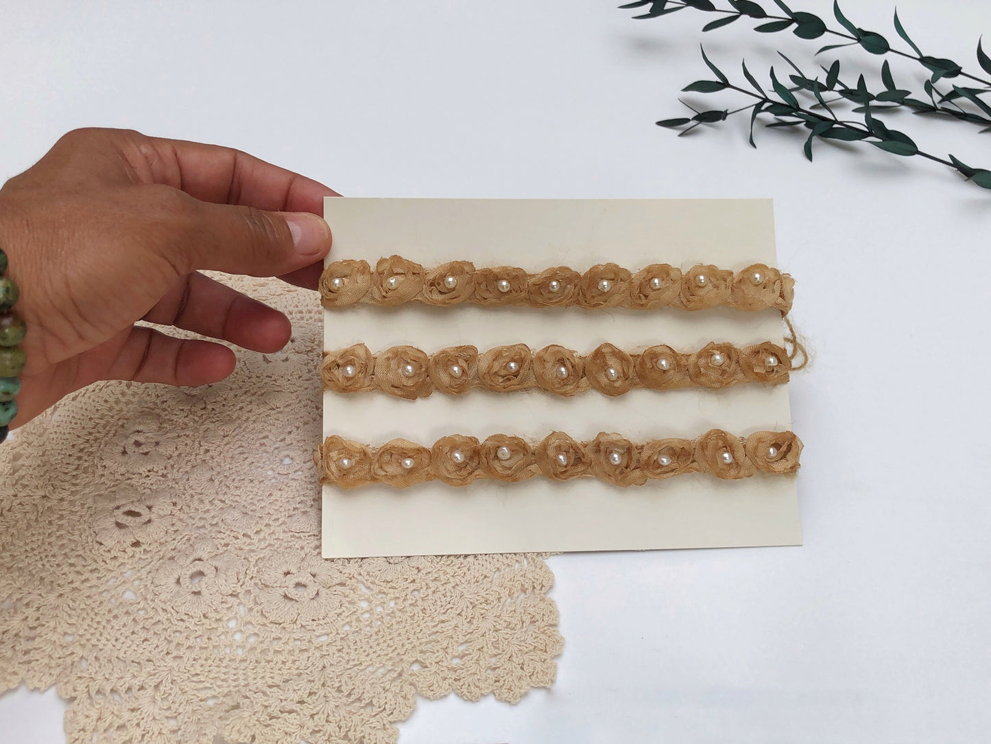 Newborn tieback floral headband, gorgeous neutral baby headband, pearl headband. - Size adjustable - Fit newborn to older child, tie at the back. Perfect newborn props accessory, sitter flower girl headband
