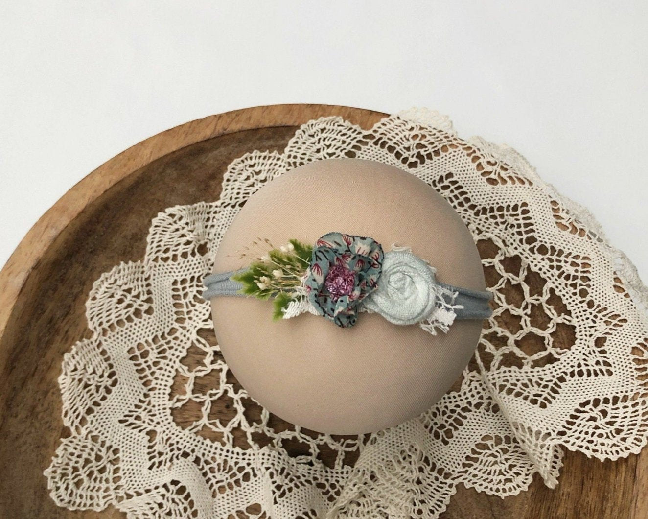 vintage lace newborn, Lacy Bow Headband, Newborn Headband, Baby Bow , Baby Tieback, Bow Headband, Large Baby Bows , Lace Bow Baby Headbands