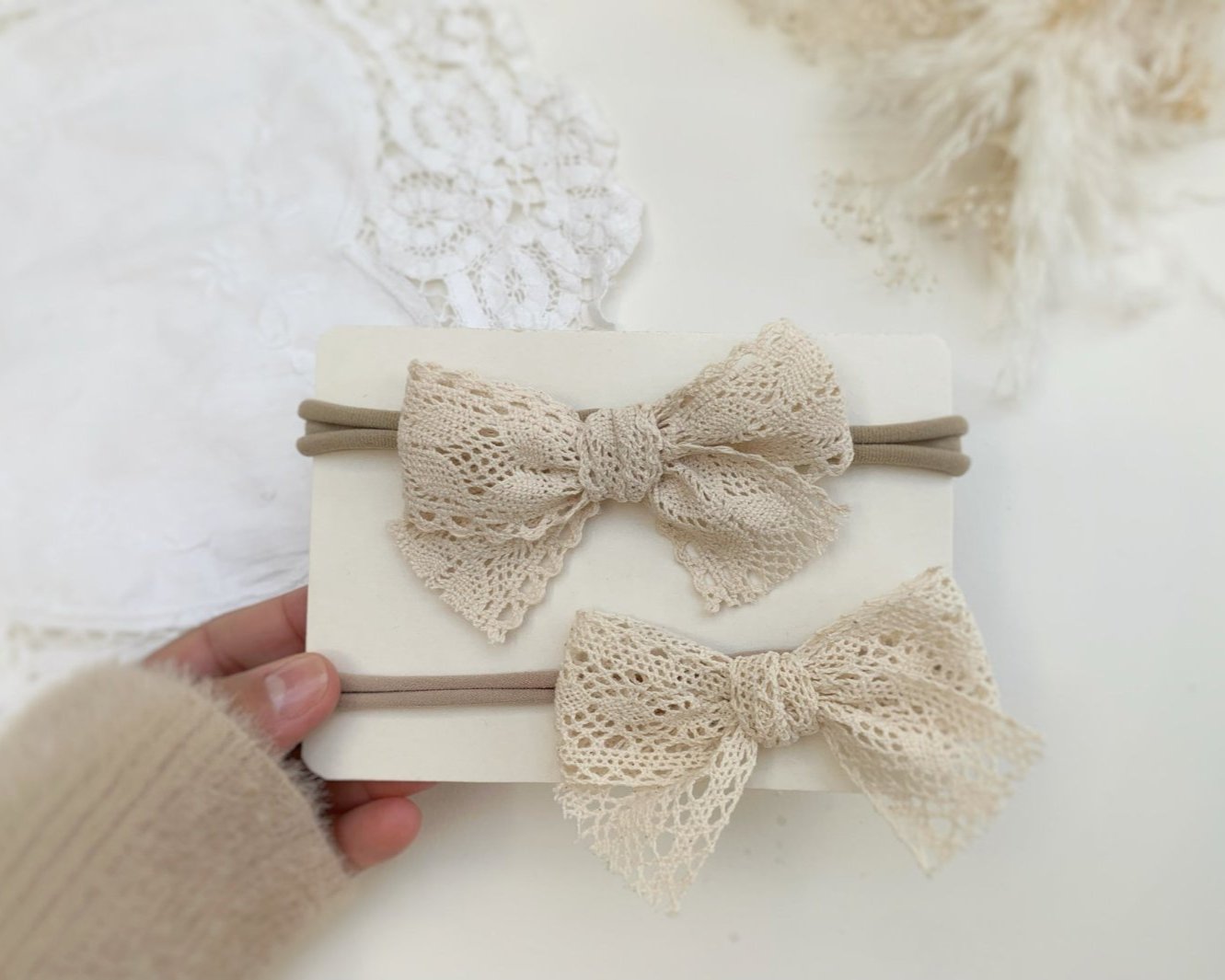 baby bows, newborn bows, baby bow headband, lace bows