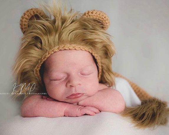 Baby hat, lion baby hat, lion outfit, baby lion, baby Leo 