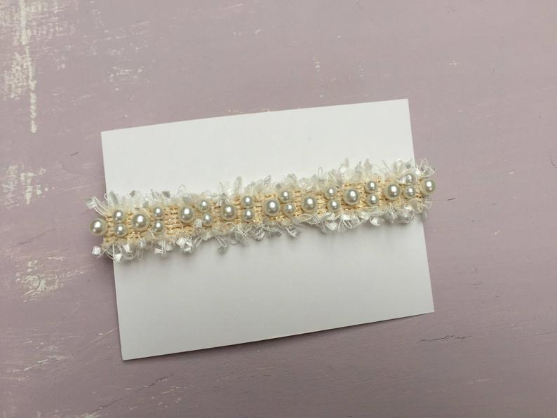 baby headband, pearl headband, ivory baby headband, white baby headband, baby pearl headband, newborn pearl headband, beaded baby headband