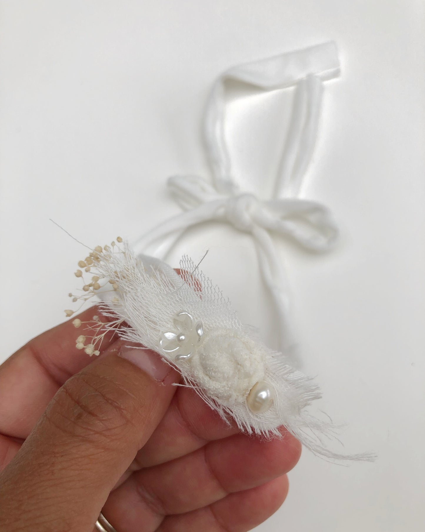 baby headband, newborn headband, baby photography, dainty delicate, baby props, newborn photo props, baby photography headband, leaf headband, baby leaf headband, ivory baby headband, baby flower headband