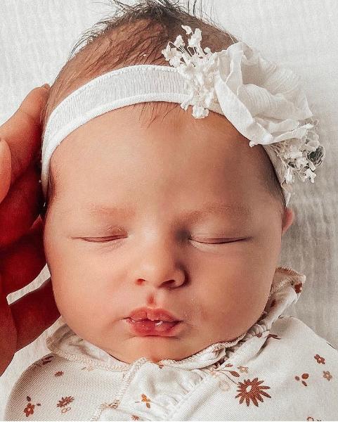 Baby headband, newborn headband, newborn tiebacks, newborn tieback, tieback headband, baby headband for photography, photography headbands, ivory baby headband, baby flower headband